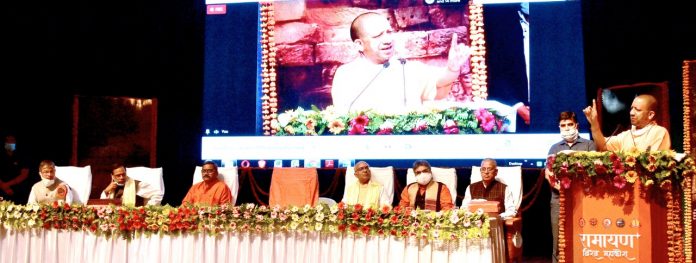 योगी आदित्यनाथ, सेक्युलरिज्म