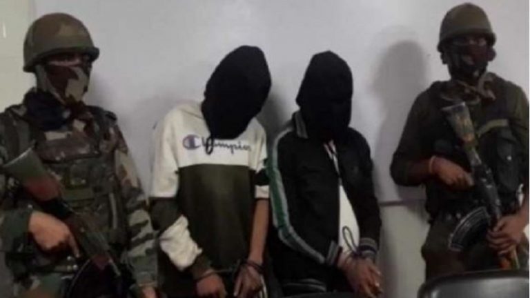 कश्मीर में ‘पुलवामा’ दोहराने की साजिश हुई नाकाम: IED के साथ फिदायीन हमलावर समेत 7 आतंकी गिरफ्तार