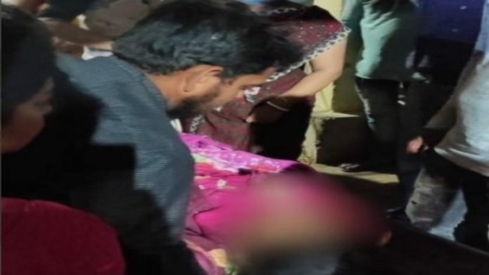 बीजेपी कार्यकर्ता पत्नी रेप