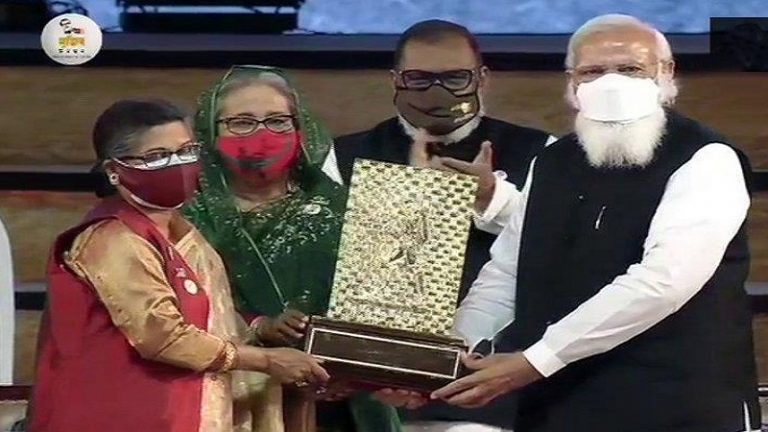 बांग्लादेश की जमीन से PM मोदी ने मुक्तियुद्ध के नायकों को किया नमन, शेख हसीना ने भारत को सबसे अच्छा भागीदार बताया