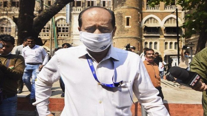 सचिन वाजे की हिरासत बढ़ी