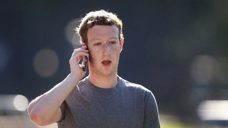 हैकर्स ने लीक किया मार्क जुकरबर्ग का फोन नंबर, 53 करोड़ Facebook यूजर्स का डेटा खरीददारी के लिए उपलब्ध