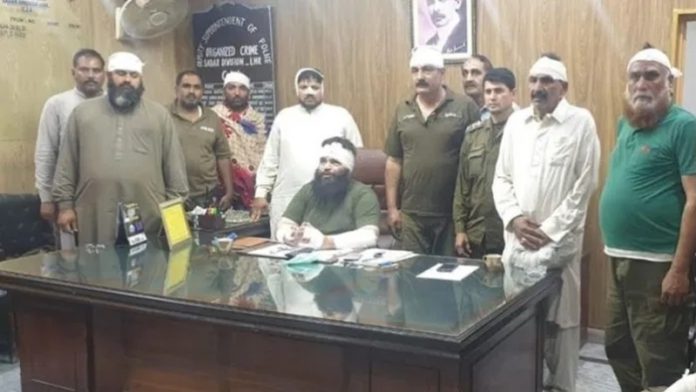 टीएलपी, पाकिस्तान, पुलिसकर्मी