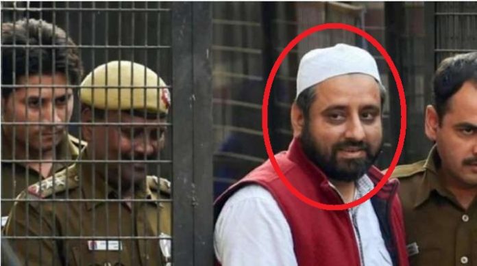 अमानतुल्लाह नरसिंहानंद UP पुलिस