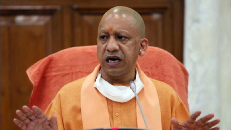 यूपी में दूसरी बार बिना मास्क धरे गए तो ₹10,000 जुर्माने के साथ फोटो भी होगी सार्वजनिक, थूकने पर 500 का फटका