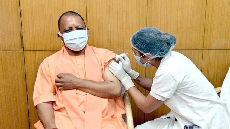 यूपी के सीएम योगी आदित्यनाथ भी कोरोना संक्रमित, अखिलेश यादव की भी रिपोर्ट आई थी पॉजिटिव