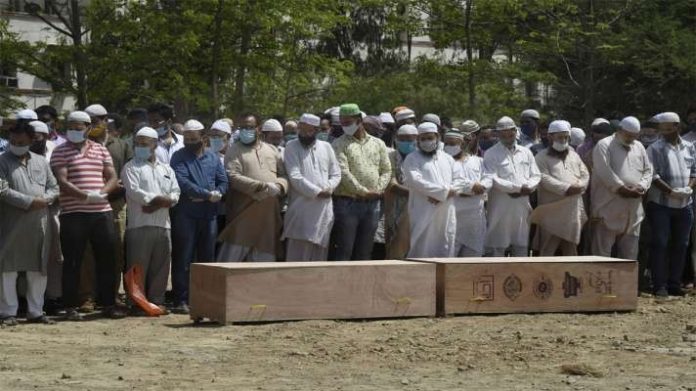 अहमदाबाद कब्रिस्तान ईद