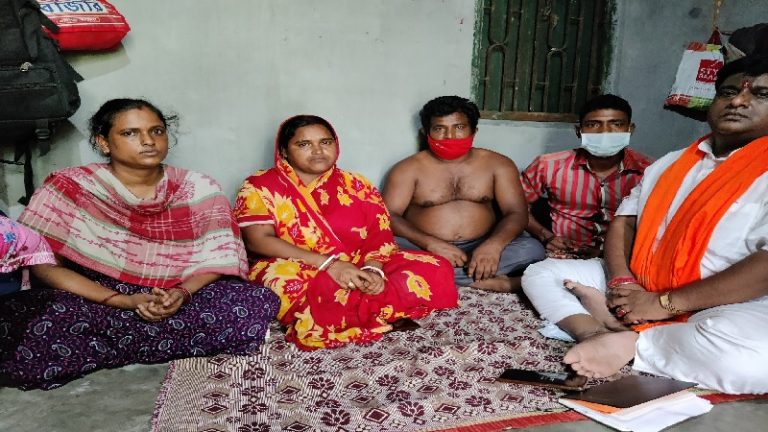 ‘पहले अपनी पत्नी को भेजो, तभी तुम्हें गाँव में घुसने देंगे’, TMC नेता मुजफ्फर ने धमकाया, Video में सुनें आपबीती