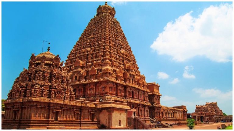 तंजावुर का बृहदेश्वर मंदिर: नींव नहीं फिर भी सब कुछ भव्य-विशाल, 200 फुट की ऊँचाई और 81000 किलो का पत्थर