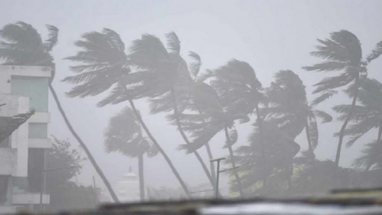 Cyclone Tauktae: चक्रवाती तूफान को लेकर केरल, लक्षद्वीप में रेड अलर्ट, जानिए इस तूफान के बारे में सब कुछ