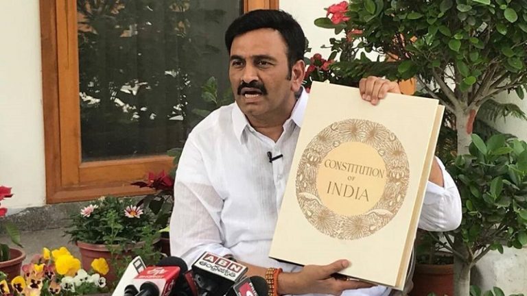‘कस्टडी में पूछताछ का केस नहीं’: सुप्रीम कोर्ट ने MP कृष्णम राजू को दी जमानत, CID पर टॉर्चर करने का है आरोप