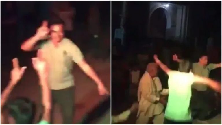 FIR रद्द करने पर राजी हुआ प्रशासन, ‘किसानों’ ने कोविड प्रोटोकॉल की धज्जियाँ उड़ाते हुए मनाया जश्न: वीडियो वायरल
