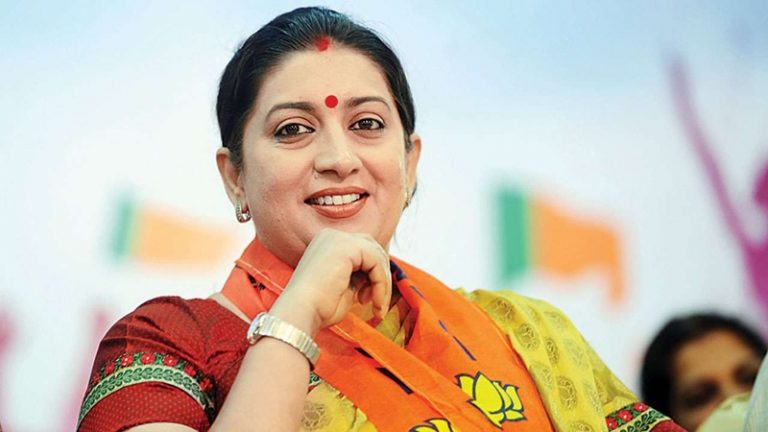 ‘आप हिंदू हैं या पारसी’: स्मृति ईरानी ने ‘गर्व’ वाला दिया जवाब, कहा- आवेश में कोई महिला टुकड़े नहीं करता, प्यार करने वाला पीटता नहीं है
