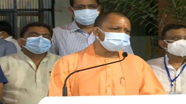 डेढ़ महीने में बेड 10 गुणा: हालात में सुधार, कोरोना की तीसरी लहर पर काबू पाने की तैयारियों में जुटी योगी सरकार