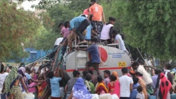 जल संकट दिल्ली आम आदमी पार्टी बीजेपी