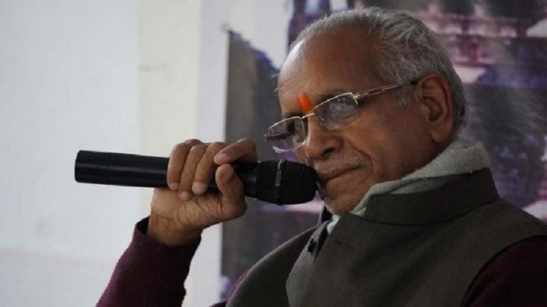 राम मंदिर वाले चंपत राय पर अभद्र टिप्पणी, फर्जी दस्तावेज शेयर किए: पूर्व एंकर, महिला समेत 3 पर FIR