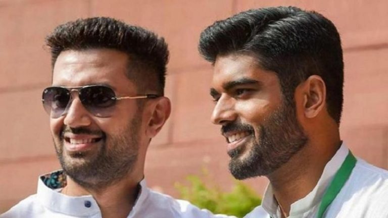 LJP की फाइट से ‘यौन शोषण’ बाहर निकला , चिराग ने कहा- ‘शेर के बेटे को चाचा ने कर दिया अनाथ’