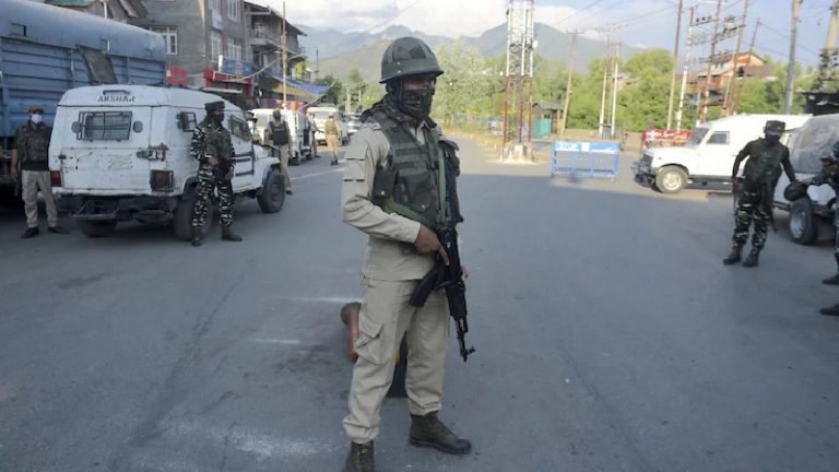 वायुसेना स्टेशन पर हमले के बाद सीमा पर फिर दिखा ड्रोन, NIA को सौंपी गई जाँच: मुठभेड़ में 2 आतंकी ढेर
