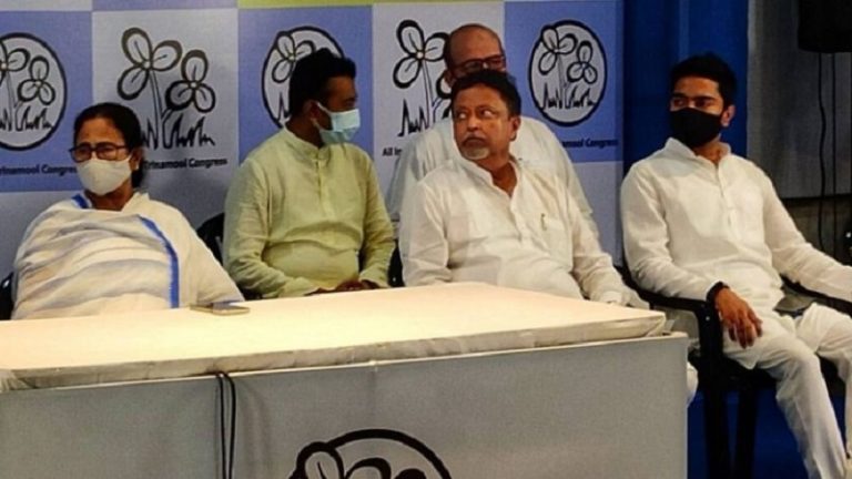 TMC में लौटते ही सुरक्षित हुए मुकुल रॉय? गृह मंत्रालय से की Z कैटेगरी सुरक्षा वापस लेने की माँग: रिपोर्ट्स
