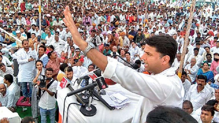 आधा दर्जन विधायकों के साथ दौसा पहुँचे पायलट, पिता को दी श्रद्धांजलि, भाजपा MLA से भी मिले: प्रियंका गाँधी ने फोन कर मनाया