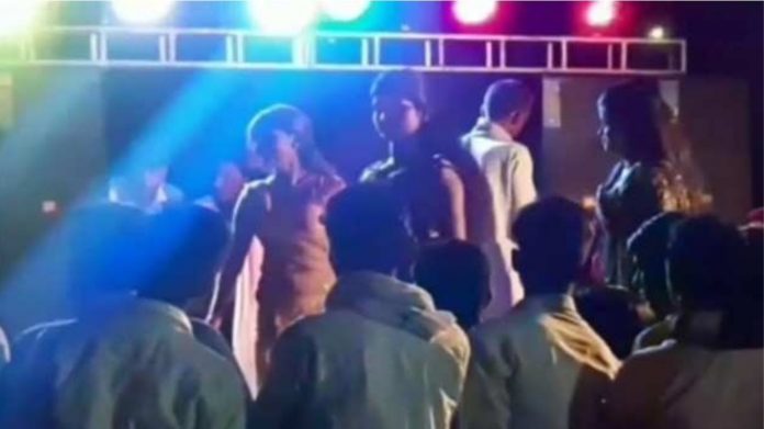 बार डांस गोली