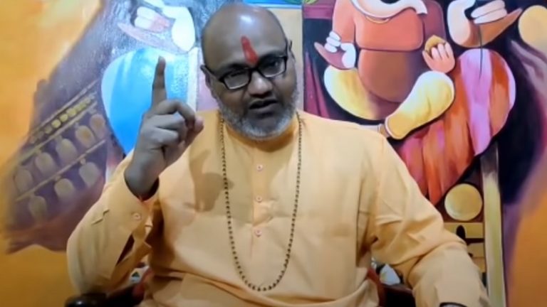 यति नरसिंहानंद का ‘पुराना वीडियो’ वायरल: वामपंथी पत्रकार के ट्वीट का NCW ने लिया संज्ञान, कार्रवाई के लिए यूपी DGP को पत्र
