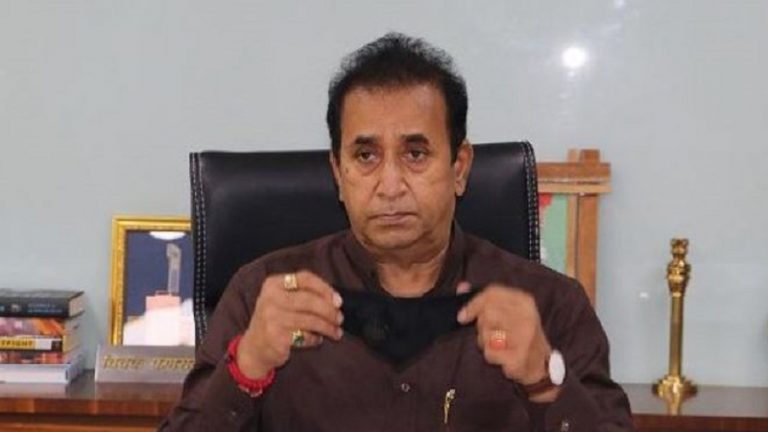 3 महीने-10 बार मालिक, अनिल देशमुख को दिए ₹4 करोड़: रिपोर्ट्स में दावा, ED ने नागपुर-मुंबई के ठिकानों पर मारे छापे