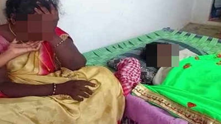9 साल के बेटे के लिए ‘इलाज या इच्छामृत्यु’ चाहती थी माँ, फरियाद पर सुनवाई से पहले गोद में तोड़ दिया दम