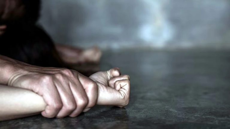 केरल में महिला को फ्लैट में बंद करके बेरहमी से पीटा, बलात्कार आरोपित मार्टिन जोसेफ फरार