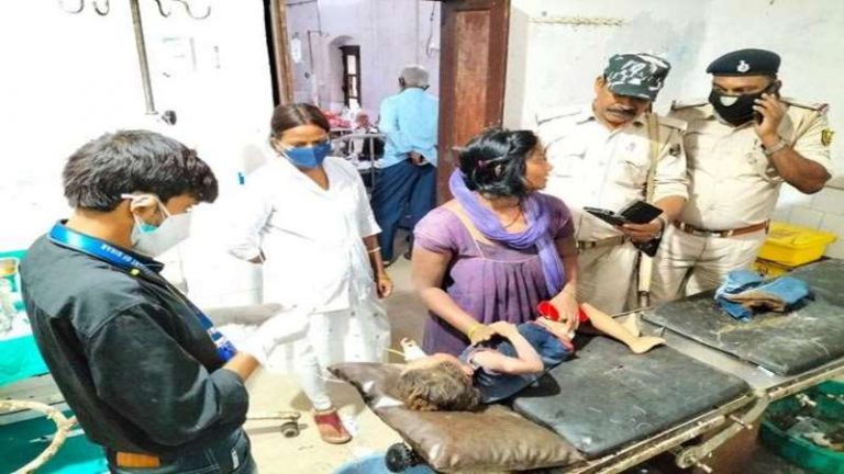 सिवान में मस्जिद के पीछे झोले में रखा बम फटने से पिता-पुत्र की हालत नाजुक, सगीर साई को तलाश रही बिहार पुलिस