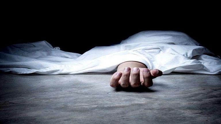 तीसरा निकाह करना चाहता था मस्जिद का मौलवी, पहली बीवी ने छूरी से गुप्तांग पर किया हमला; मौत