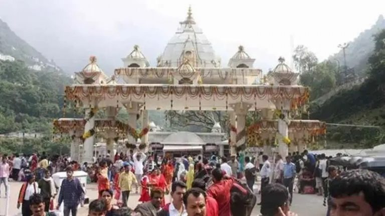 5 और 15 अगस्त का पाकिस्तान का टेरर प्लान, जम्मू-कश्मीर में मंदिरों को निशाना बना सकते हैं आतंकी: रिपोर्ट