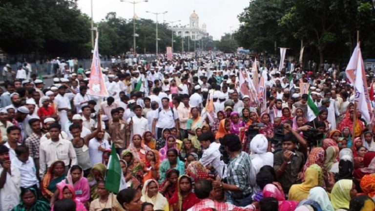 असम में जनसंख्या के इस विस्फोट को समझिए: 40 मुस्लिम बहुल सीट, 10 साल में 30 से 55% बढ़ गए वोटर