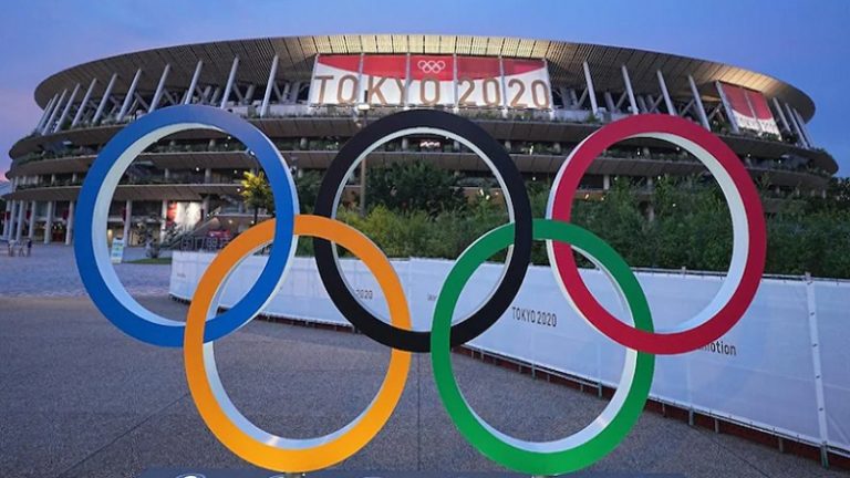 Tokyo Olympics: पुरुष नौकायन टीम सेमीफाइनल में, बैडमिंटन में पीवी सिंधु, टेबल टेनिस में मनिका बत्रा और सुतीर्थ मुखर्जी की जीत