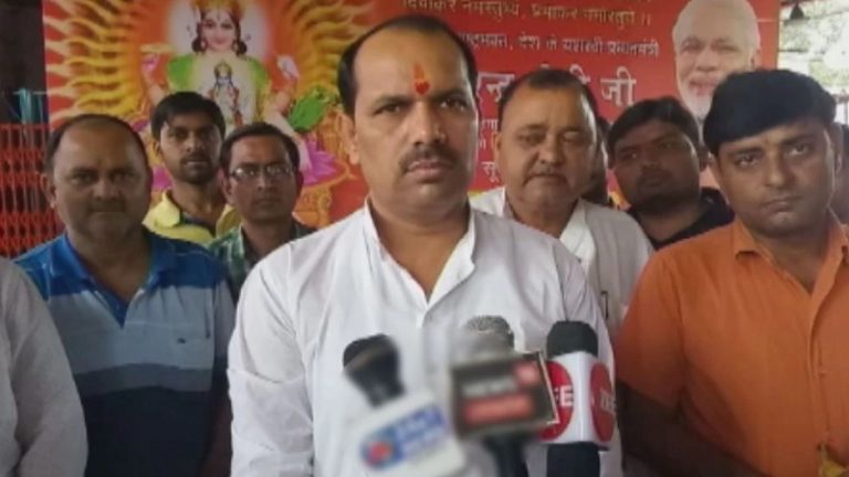 ‘हिंदुत्व विरोधी है मेरी पार्टी कॉन्ग्रेस, मुझे पूजा-पाठ से रोकती है’: ब्लॉक चुनावों में हार पर बोले रायबरेली के विधायक, CM योगी के हुए मुरीद