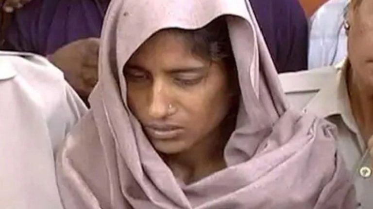 ‘शबनम को मत दो फाँसी, देश की छवि खराब होगी’: सलीम के इश्क में परिवार के 7 लोगों को कुल्हाड़ी से काट डाला था