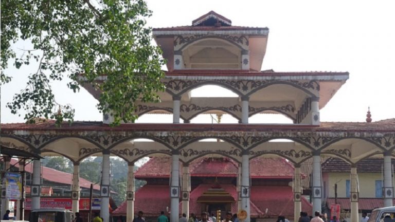 केरल: असुर ने स्थापित किया शिवलिंग, पांडव ने की पूजा; शोभायात्रा में शामिल होते हैं साढ़े 7 स्वर्ण हाथी