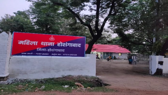 कॉन्ग्रेस दलित छात्रा बलात्कार