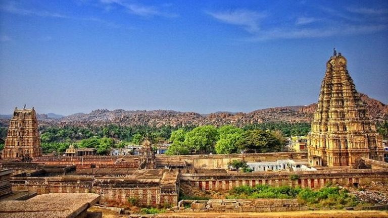 हिंदू मंदिरों की संपत्तियों का दूसरे धर्म के कार्यों में नहीं होगा उपयोग, कर्नाटक में HRCE ने लगाई रोक
