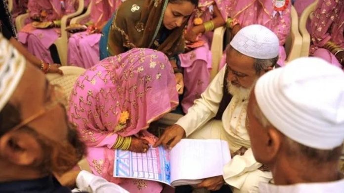 एआईएमपीएलबी ने अंतर-धार्मिक विवाह को इस्लाम में हराम करार दिया