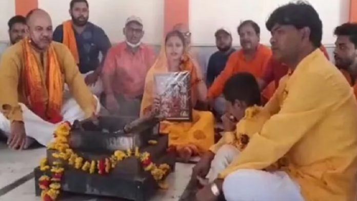 उत्तर प्रदेश में जावेद घर वापसी कर जय सिंह ठाकुर बना