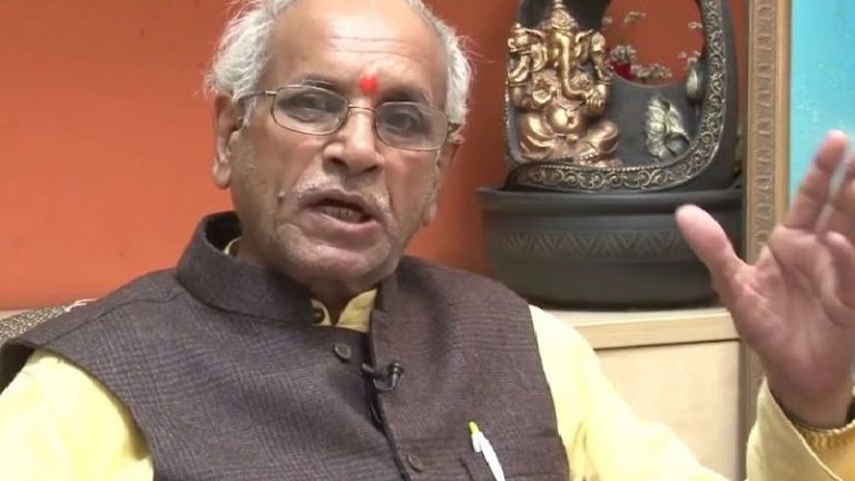 ‘फेसबुक पोस्ट डिलीट करो, आगे से सावधान रहो’: इलाहाबाद HC का आदेश, चंपत राय के खिलाफ पत्रकार ने लगाए थे आरोप