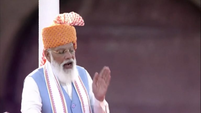 ‘सबका साथ, सबका विकास, सबका विश्वास, सबका प्रयास’: PM मोदी ने लाल किले से बताया – 4.5 करोड़ घरों तक पहुँचा पीने का शुद्ध पानी