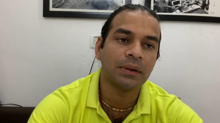 लालू के बड़े बेटे की ‘घोस्ट स्टोरी’: ताड़ के पेड़ पर चढ़े भूत ने तेज प्रताप को डराया, ‘महादेव’ सुन कहा – आपका भाषण सुनने आया हूँ
