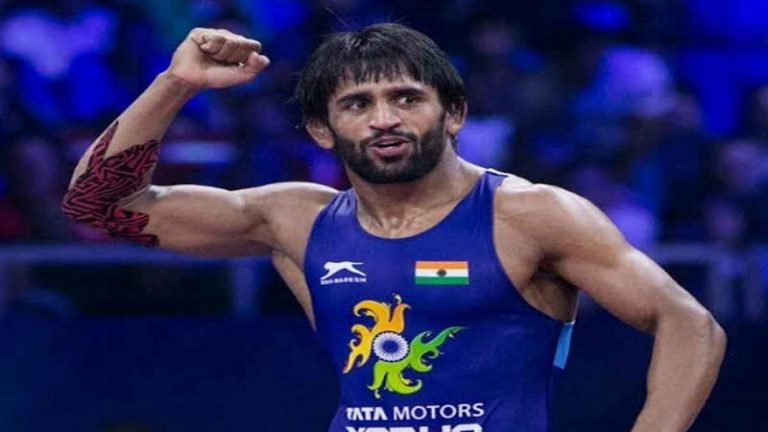 ‘बजरंग पुनिया ब्रॉन्ज मेडल जरूर जीतेंगे’ – टोक्यो ओलंपिक में सेमीफाइनल हार के बाद पिताजी की उम्मीद पक्की