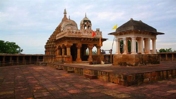 जबलपुर, चौसठ योगिनी मंदिर