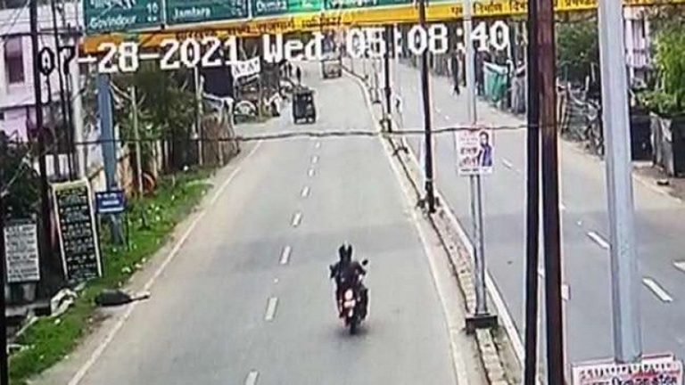 हादसा या हत्या: धनबाद जज उत्तम आनंद मामले में ऑटो के पीछे जा रहे बाइक सवार की तलाश, आखिर रुका क्यों नहीं?