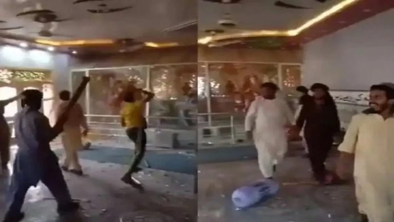 पाकिस्तान में गणेश मंदिर पर हमला करने वाले 150 उन्मादियों के खिलाफ FIR, पाक SC की फटकार के बाद 20 आरोपी गिरफ्तार