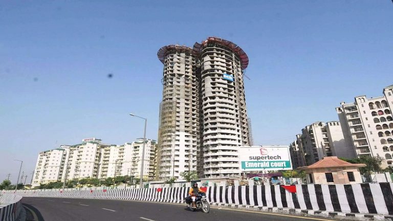 900+ फ्लैट, 40 मंजिला ट्विन टावर सुपरटेक को ढहाना होगा… वो भी खुद के पैसे से: SC का फैसला