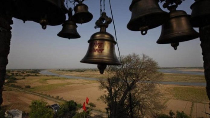मंदिर में तोड़फोड़, आँध्र प्रदेश